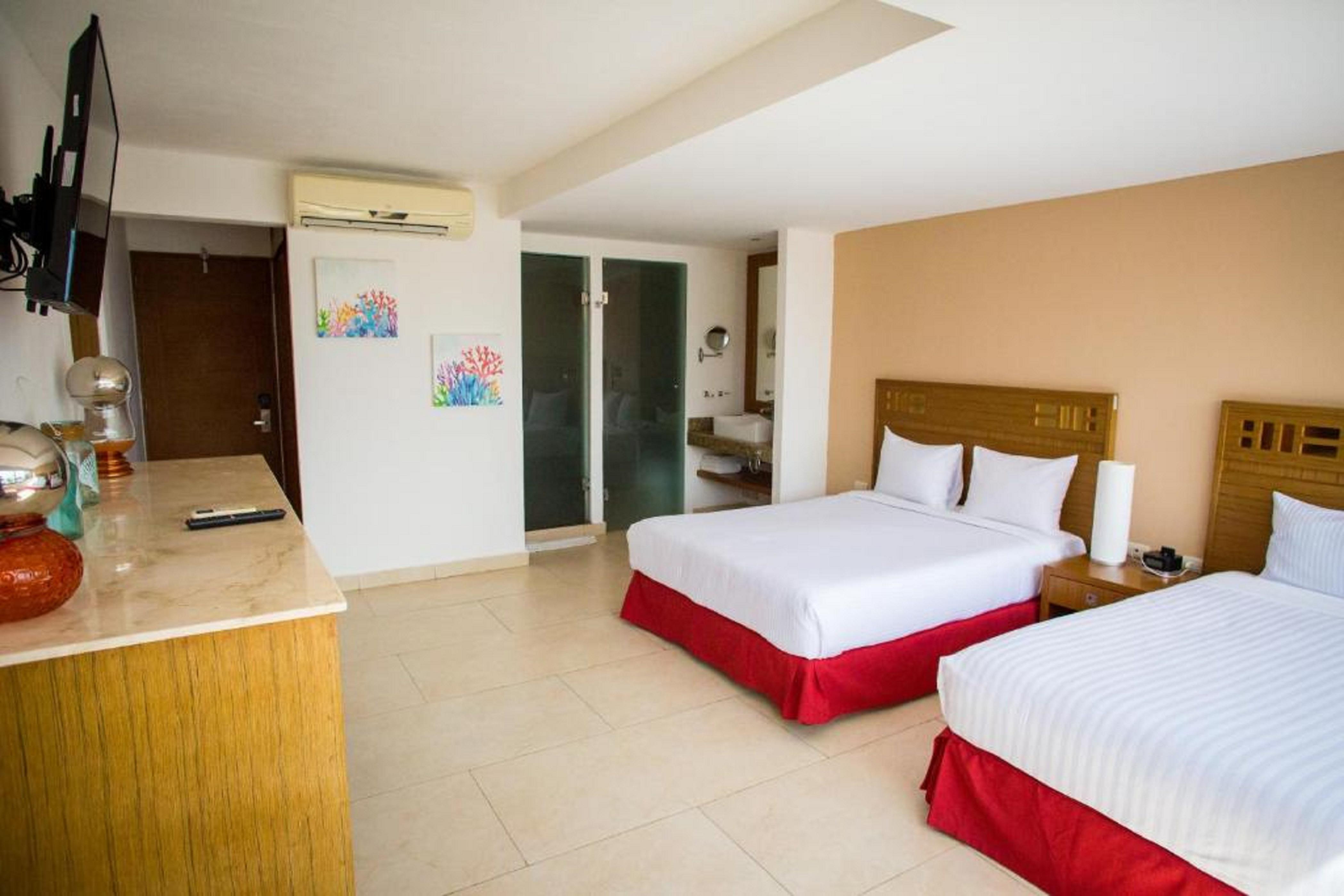 Le Reve By Mij - Beachfront Hotel (Adults Only) Playa del Carmen Exterior photo