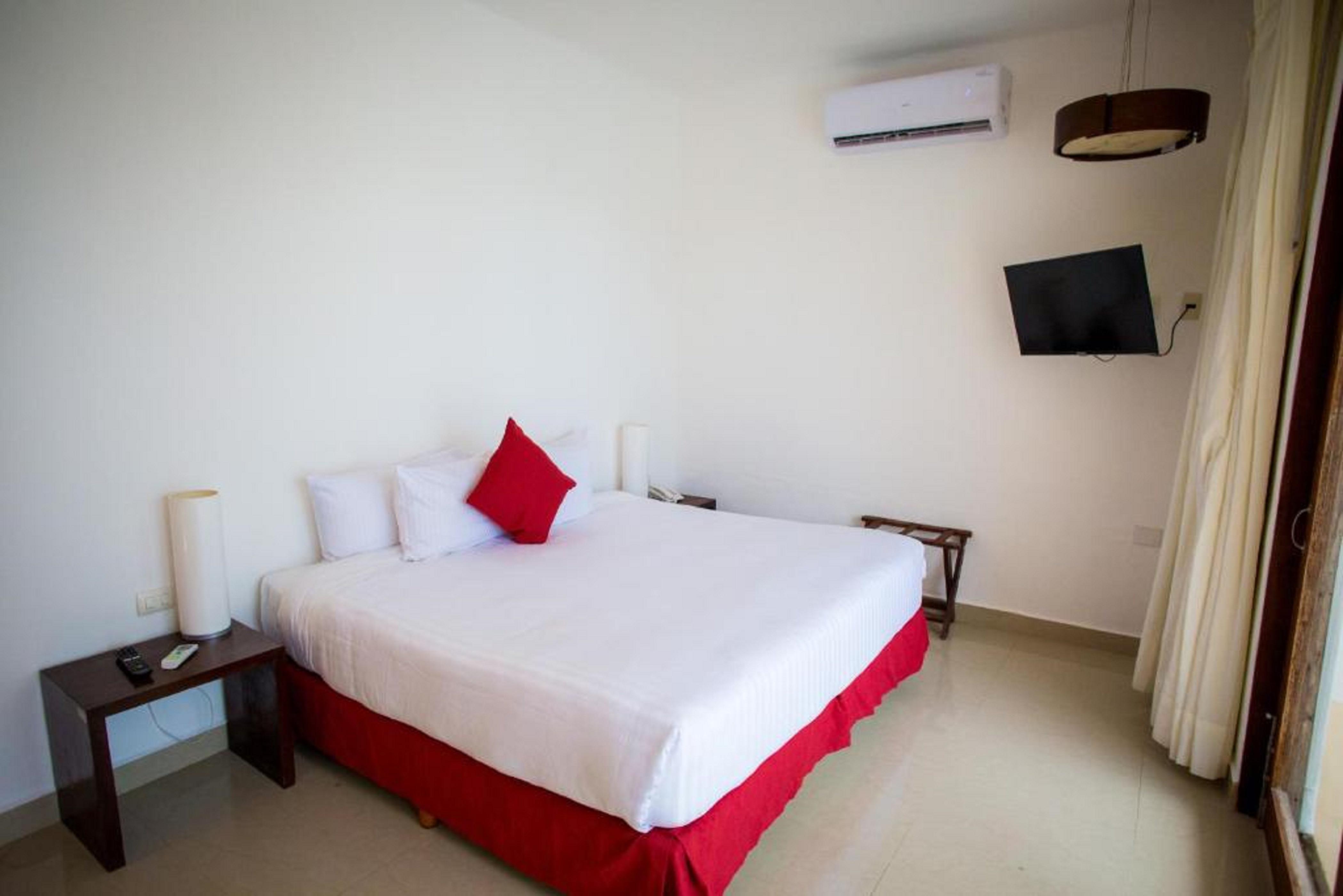 Le Reve By Mij - Beachfront Hotel (Adults Only) Playa del Carmen Exterior photo